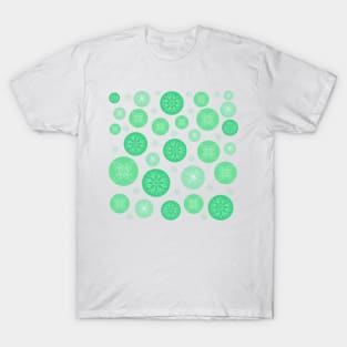 Round green snowflakes pattern T-Shirt